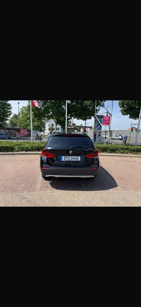 BMW X1 205.000 km 9.999 € Düsseldorf 40213