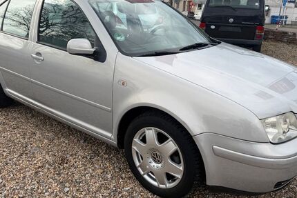 VW Bora 91.600 km 2.750 &euro; Leverkusen 51371