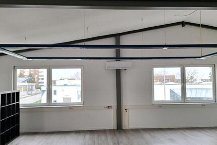 Geräumiges Büro zimmer