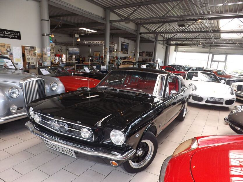 Ford Mustang 45.177 km 49.500 € Mettmann 40822