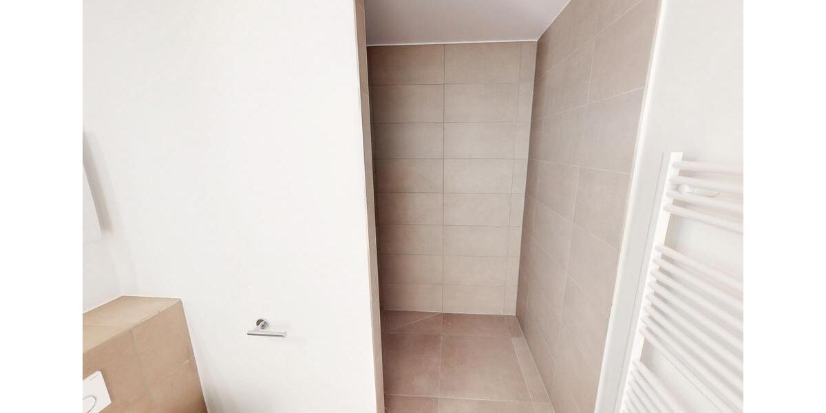 Erdgeschoßwohnung Düsseldorf Stadtbezirk 3 - 2 Zimmer, 67 m&sup2;, 1.350&euro; | Angebot:25614444