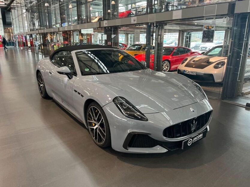 Maserati GranCabrio 6.900 km 185.980 € Köln 50829