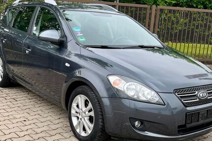 Kia ceed / Ceed 273.000 km 2.590 &euro; Porz 51149
