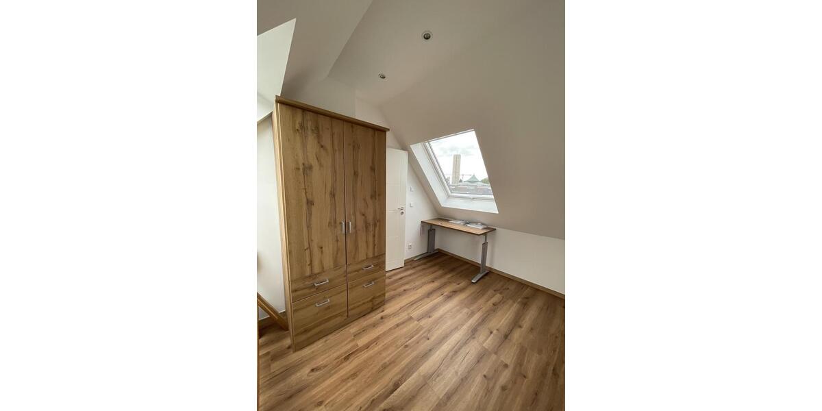 Erstbezug!! Wohnung mit 5 Zimmern im idyllischen Grün, möblierte Vermietung in einer Top-Lage 5 zimmer