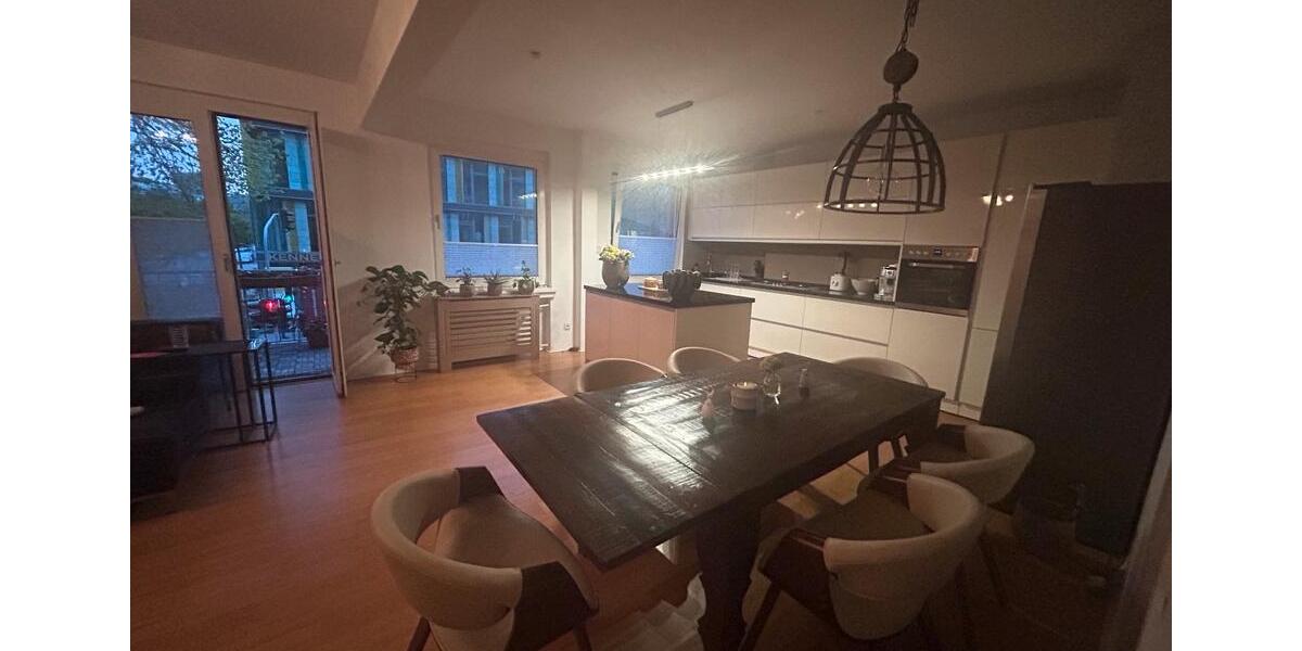 Etagenwohnung Düsseldorf Pempelfort - 2 Zimmer, 75 m&sup2;, 1.496&euro; | Angebot:26604507