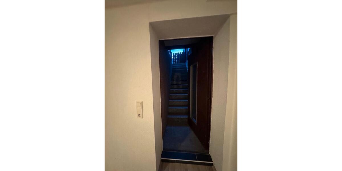 Erdgeschoßwohnung Grevenbroich Neuenhausen - 4 Zimmer, 130 m&sup2;, 1.500&euro; | Angebot:24840289