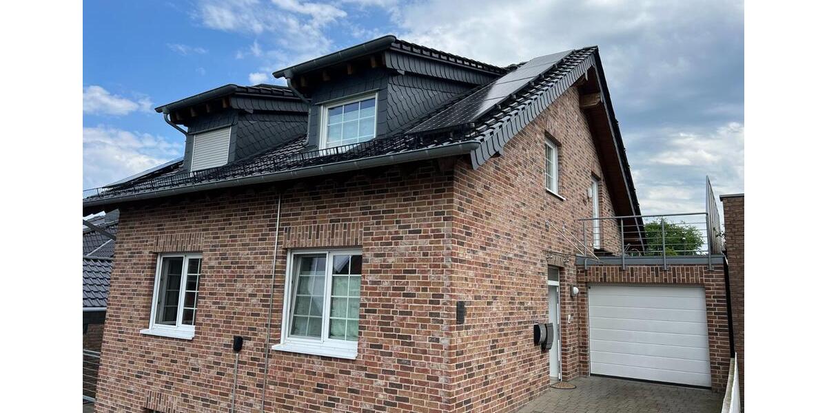 Dachgeschoßwohnung Overath - 2 Zimmer, 83 m&sup2;, 1.049&euro; | Angebot:24488192