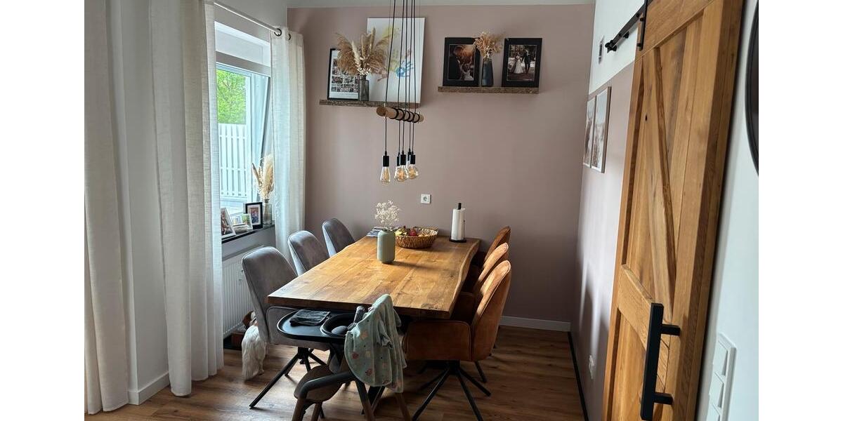 Etagenwohnung Hilden Kalstert - 4.5 Zimmer, 121 m&sup2;, 1.900&euro; | Angebot:26413527