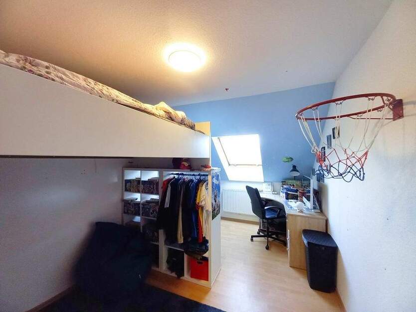 CITYHOUSE: Schöne Doppelhaushälfte mit großem Garten, Hobbyraum Souterrain, Keller, Terrasse 4 zimmer