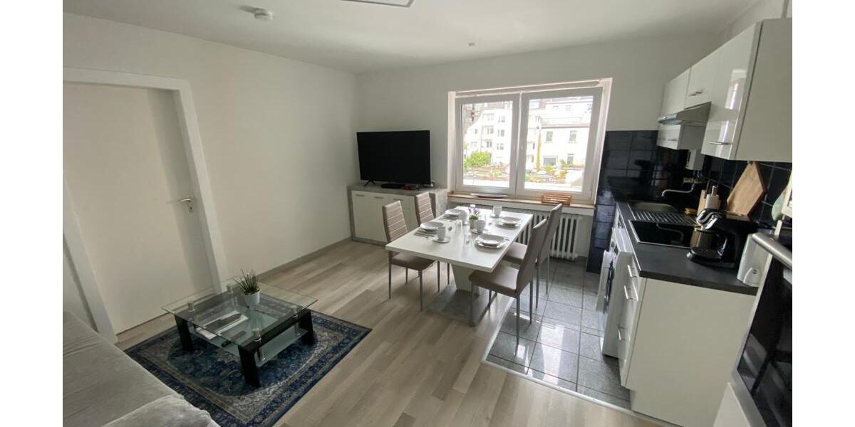 D-Zoo, möbl. 2 Zi. Whg., ruhig, ca. 40qm Wfl. + Keller (1.550EUR warm inkl. Strom + I-Net) - Etagenwohnung Düsseldorf Düsseltal | Angebot:27017831
