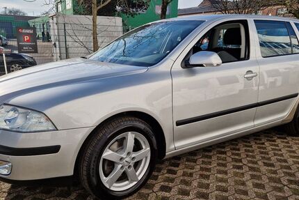 Skoda Octavia 87.000 km 8.850 &euro; Düsseldorf 40215