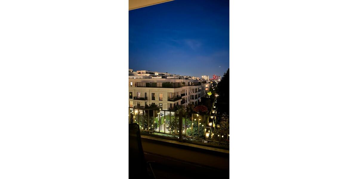 Etagenwohnung Düsseldorf Pempelfort - 1 Zimmer, 55 m&sup2;, 950&euro; | Angebot:26383001