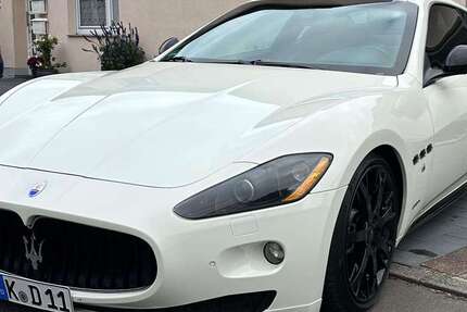 Maserati GranTurismo 116.000 km 33.500 € Köln 50767