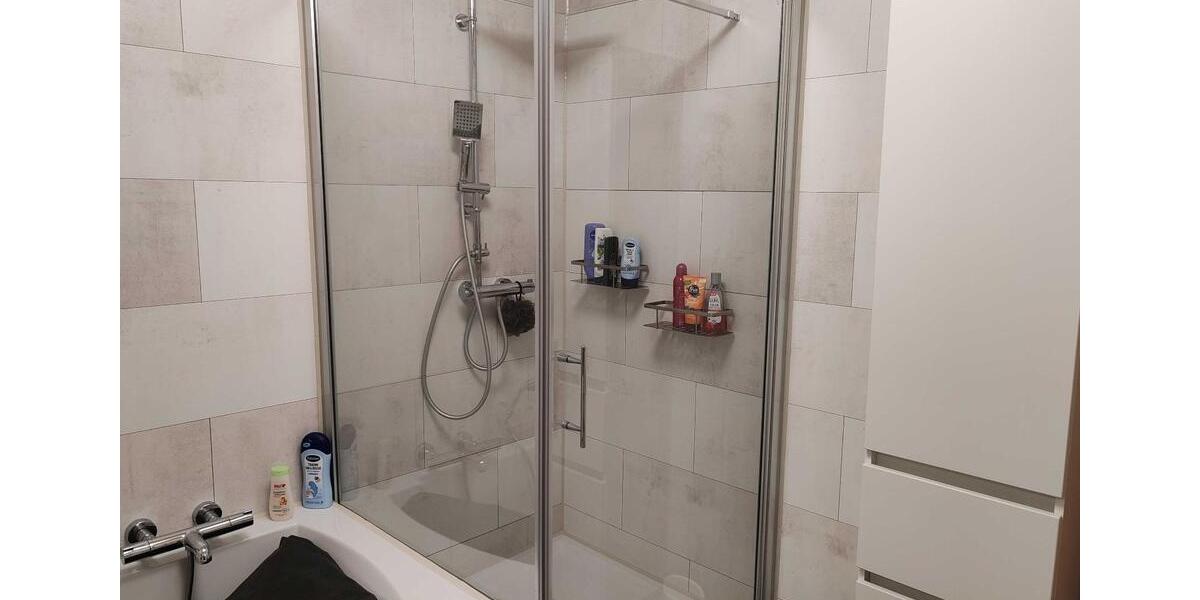 Moderne 3-Zimmer-Wohnung mit Balkon und Garage - provisionsfrei 3 zimmer