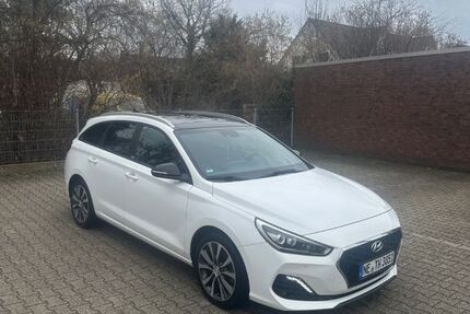 Hyundai i30 95.000 km 16.400 &euro; Grevenbroich 41515