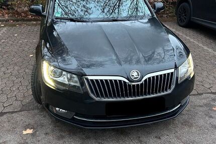 Skoda Superb 226.000 km 7.999 &euro; Monheim am Rhein 40789