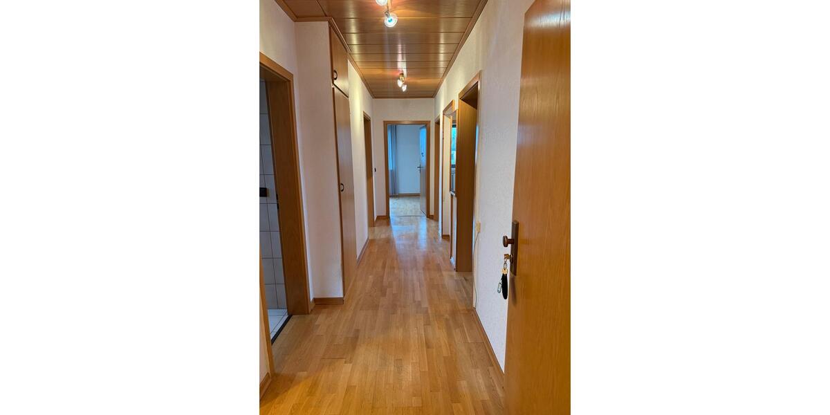 Erdgeschoßwohnung Niederkassel - 4 Zimmer, 85 m&sup2;, 1.400&euro; | Angebot:26396471