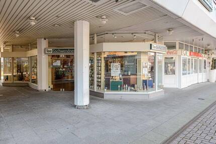 Ladenlokal in Toplage mit Topmieter * ca. 90 m² mit Verkaufsgarantie ca. 41 m² Nebenfl. * hohe Laufkundschaftsfrequen... zimmer