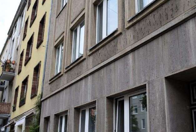 Haus zum Kaufen in Düsseldorf 2.790.000 € 530 m² 25 zimmer