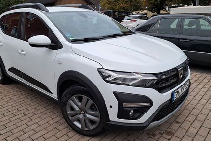 Dacia Sandero 23.000 km 13.600 € Leverkusen 51371