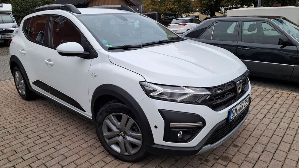 Dacia Sandero 23.000 km 13.600 € Leverkusen 51371