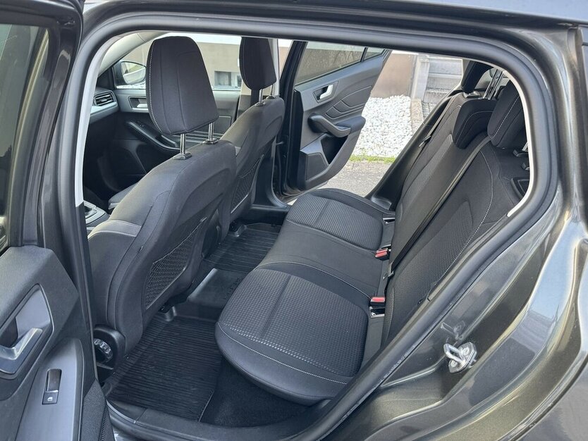 Ford Focus EcoBlue.Nav.Temp.Serv-Neu.EU6 GARANTIE.1Hd 64.284 km 14.500 € Erftstadt 50374