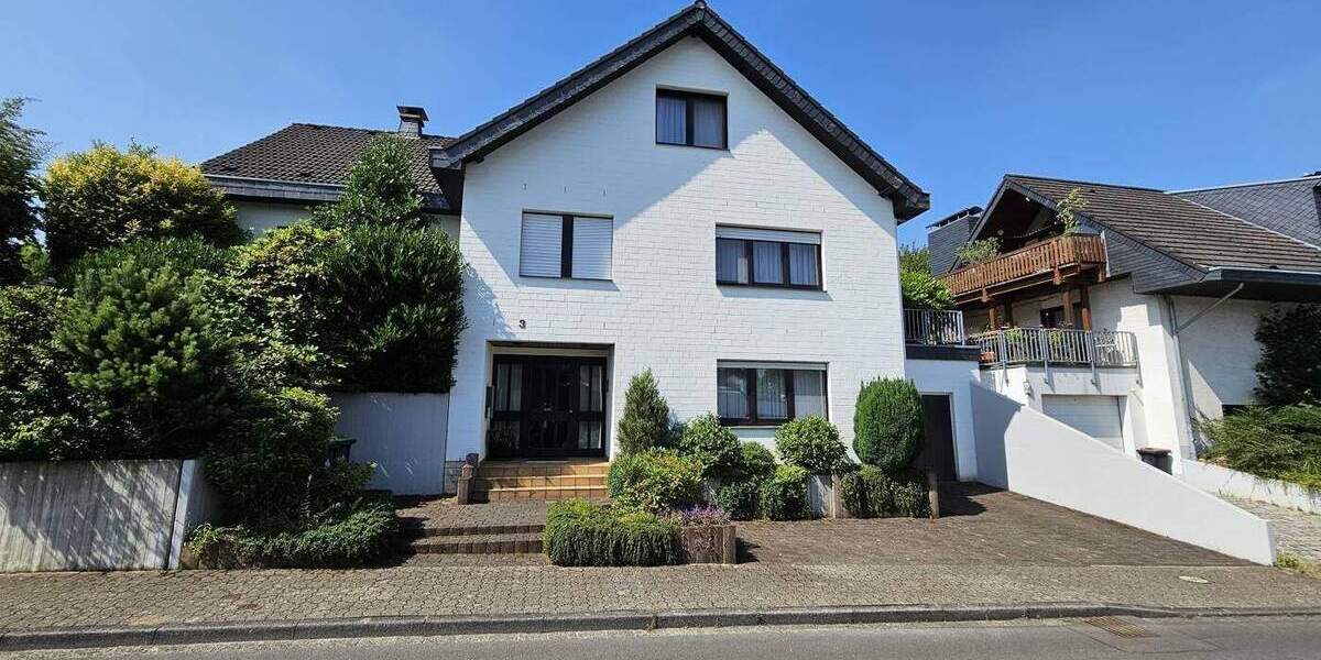 Großzügiges Einfamilienhaus mit ELW und Wohlfühlatmosphäre in begehrter Wohnlage von Odenthal 7 zimmer