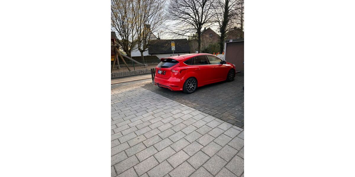 Ford Focus 150.000 km 5.970 &euro; Langenfeld 40764