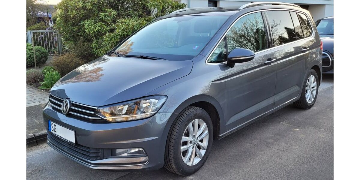 VW Touran 101.425 km 16.850 &euro; Solingen 42655
