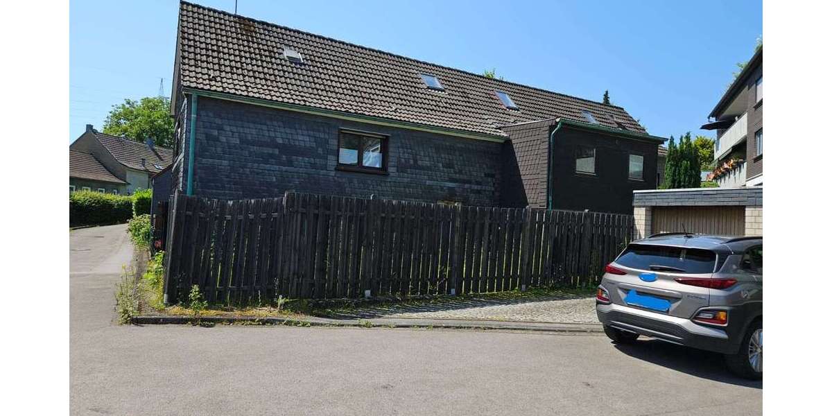 Einfamilienhaus Remscheid Reinshagen - 10 Zimmer, 298 m&sup2;, 220.000&euro; | Angebot:26893139
