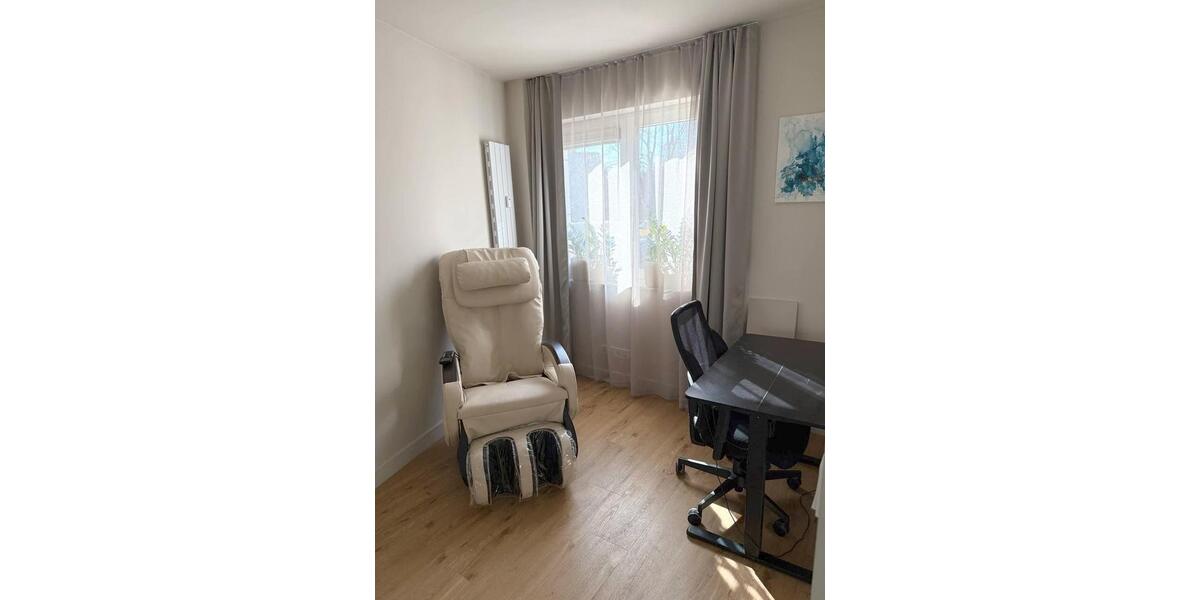 Maisonettenwohnung Düsseldorf Derendorf - 4.5 Zimmer, 100 m&sup2;, 2.400&euro; | Angebot:25637901