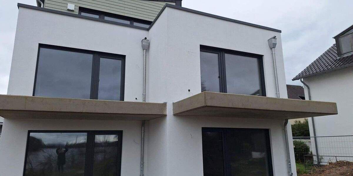 Etagenwohnung Köln Porz Ensen Ensen - 4 Zimmer, 139 m&sup2;, 2.780&euro; | Angebot:25636909