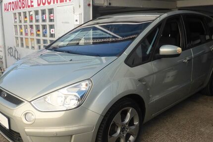 Ford S-Max 190.000 km 3.950 &euro; Düsseldorf 40223