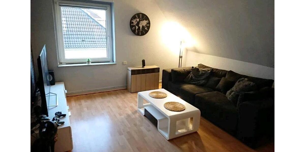 Dachgeschoßwohnung Wermelskirchen - 3.5 Zimmer, 60 m&sup2;, 132.000&euro; | Angebot:25887273