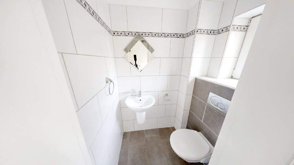 Kerpen-Sindorf! Sonnenhelles Einfamilienhaus mit Terrasse, Garten. Pool und Garage in begehrter Wohnlage! (LK 4840) 4 zimmer