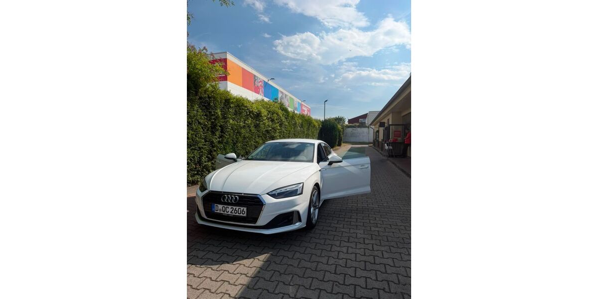Audi A5 92.000 km 25.900 &euro; Düsseldorf 40595