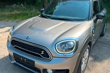 Mini Countryman SE (Cooper) 248.000 km 13.600 &euro; KÖLN 50676