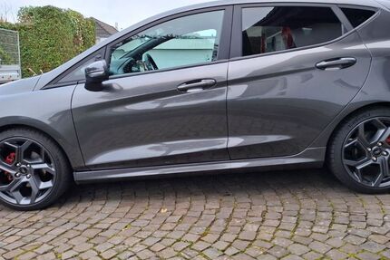 Ford Fiesta 30.700 km 22.950 € Lindlar 51789