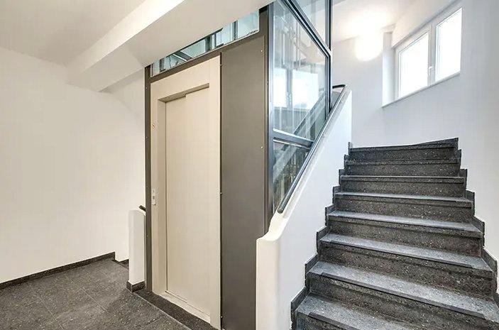 Etagenwohnung Düsseldorf Stadtmitte - 2 Zimmer, 71 m&sup2;, 1.175&euro; | Angebot:26236673