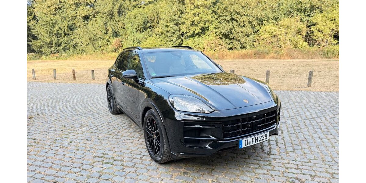 Porsche Cayenne 25.000 km 125.000 &euro; Düsseldorf 40593