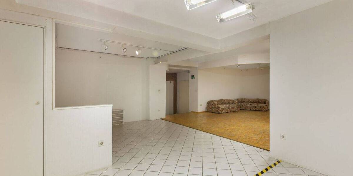 Flexible Gewerbeimmobilie mit Büroflächen in Top Lage Leverkusens - Ideal für wachsende Unternehmen 1 zimmer