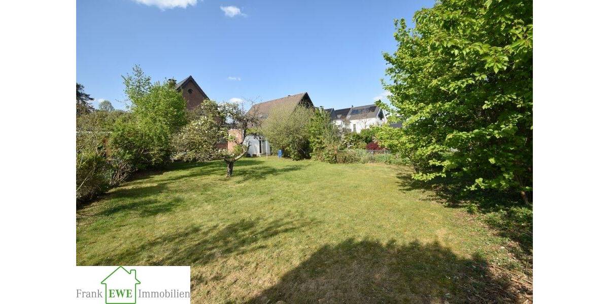 Grundstück Düsseldorf / Urdenbach Stadtmitte - 695.000&euro; | Angebot:26419953