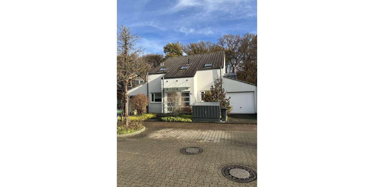 Haus zum Kaufen in Langenfeld 900.000 € 191 m² 5.5 zimmer