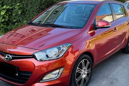 Hyundai i20 113.000 km 7.777 &euro; Solingen 42697