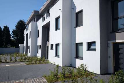 Haus zum Mieten in Wesseling 1.850 € 155 m² 5 zimmer