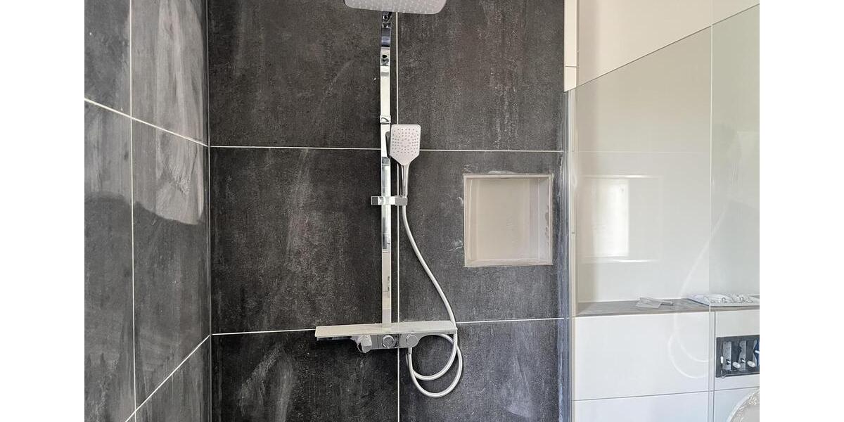 Etagenwohnung Köln Kalk - 3 Zimmer, 110 m&sup2;, 2.000&euro; | Angebot:26408974