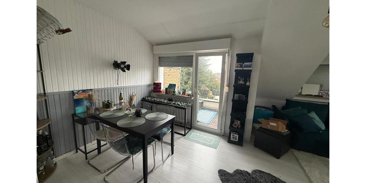 Dachgeschoßwohnung Neuss Augustinusviertel - 2.5 Zimmer, 65 m&sup2;, 850&euro; | Angebot:25635948