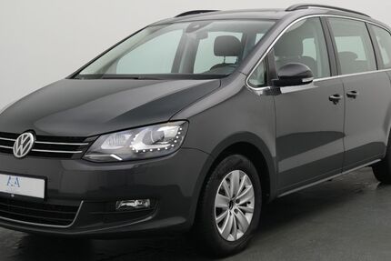 VW Sharan 118.430 km 27.890 &euro; Leverkusen 51373