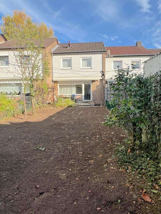 Haus zum Kaufen in Düsseldorf 499.000 € 110 m² 4 zimmer