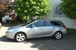 Opel Astra WM26:SPORTS TOURER EDITION PARKPILOT KLIMAAN 133.025 km 5.908 &euro; Köln 50858